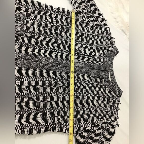 Endless Rose Black and White Fringe Open Cardigan Sweater New Size Medium/Large - Picture 12 of 13